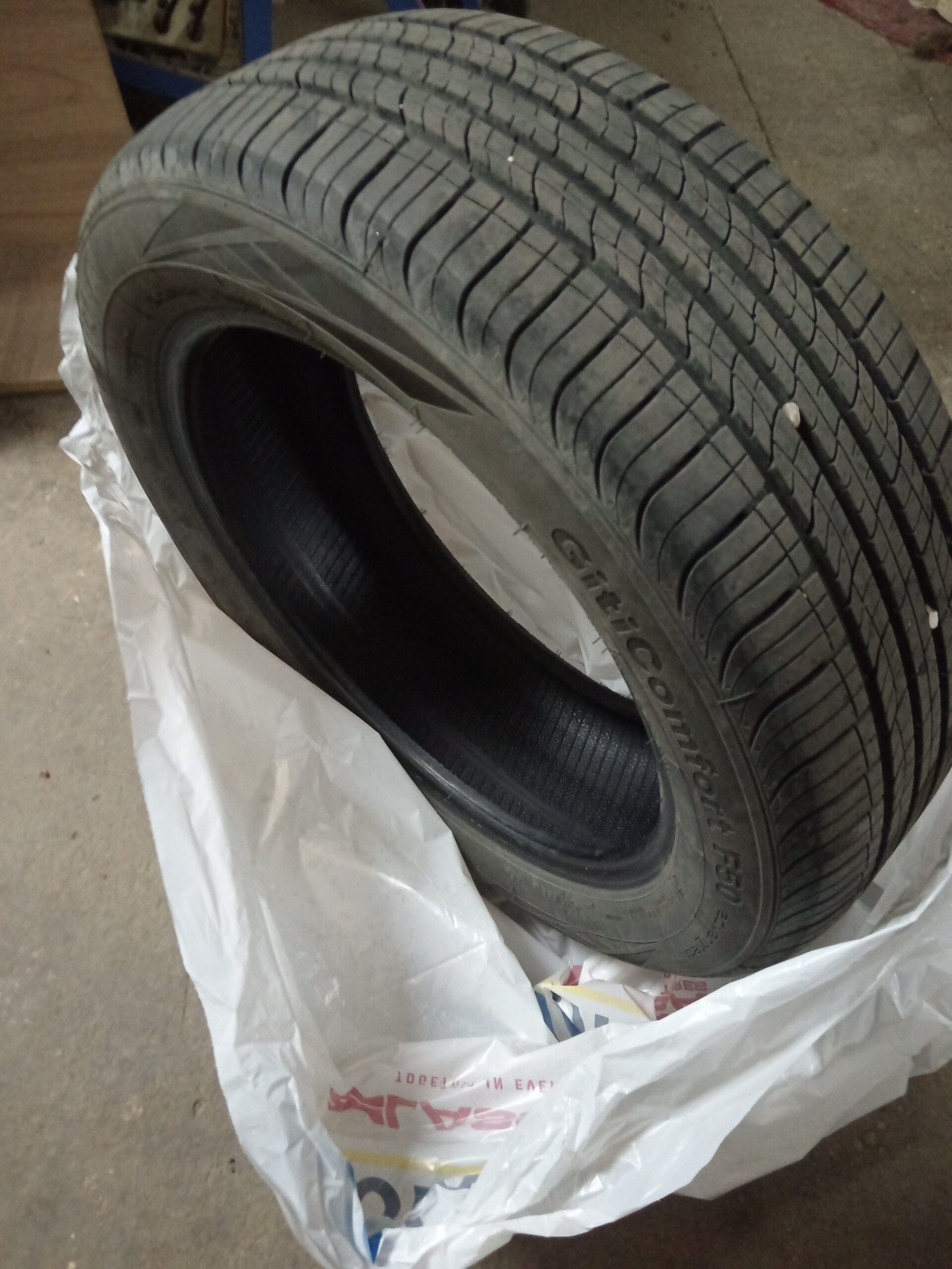 Letnje Gume 215×55 R18